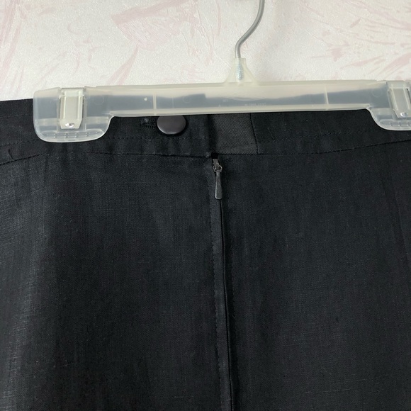 Louis Feraud vintage black linen skirt. - Picture 6 of 7